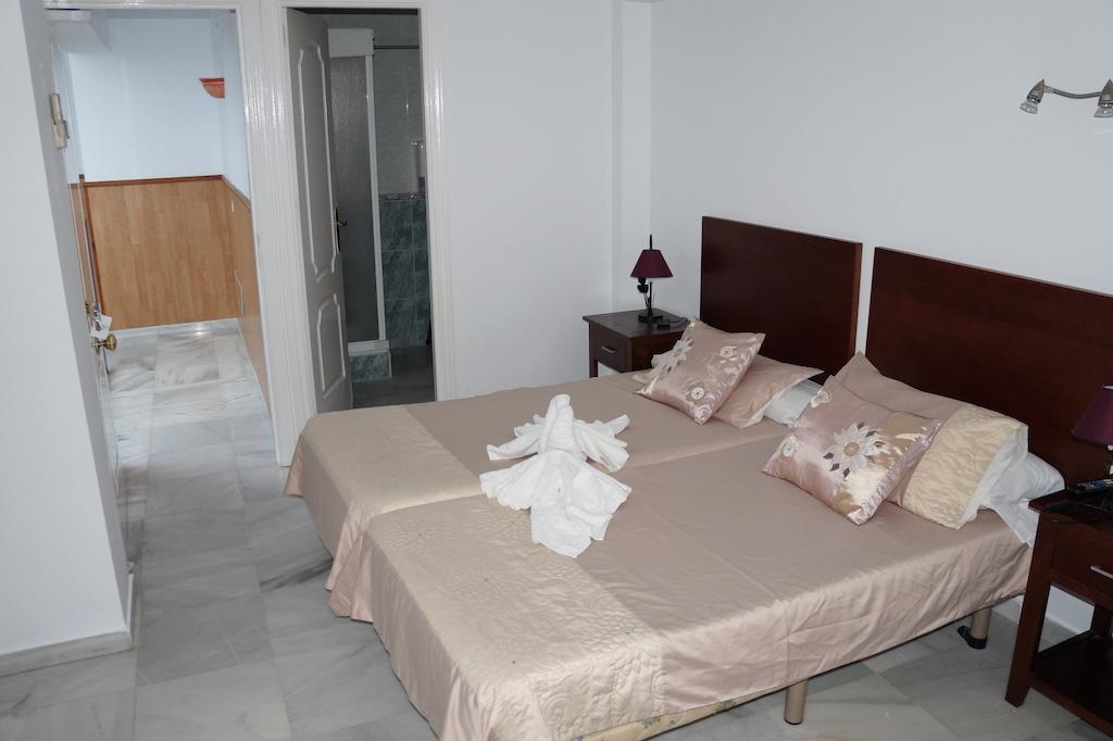 Linda Marbella Hotel Buitenkant foto